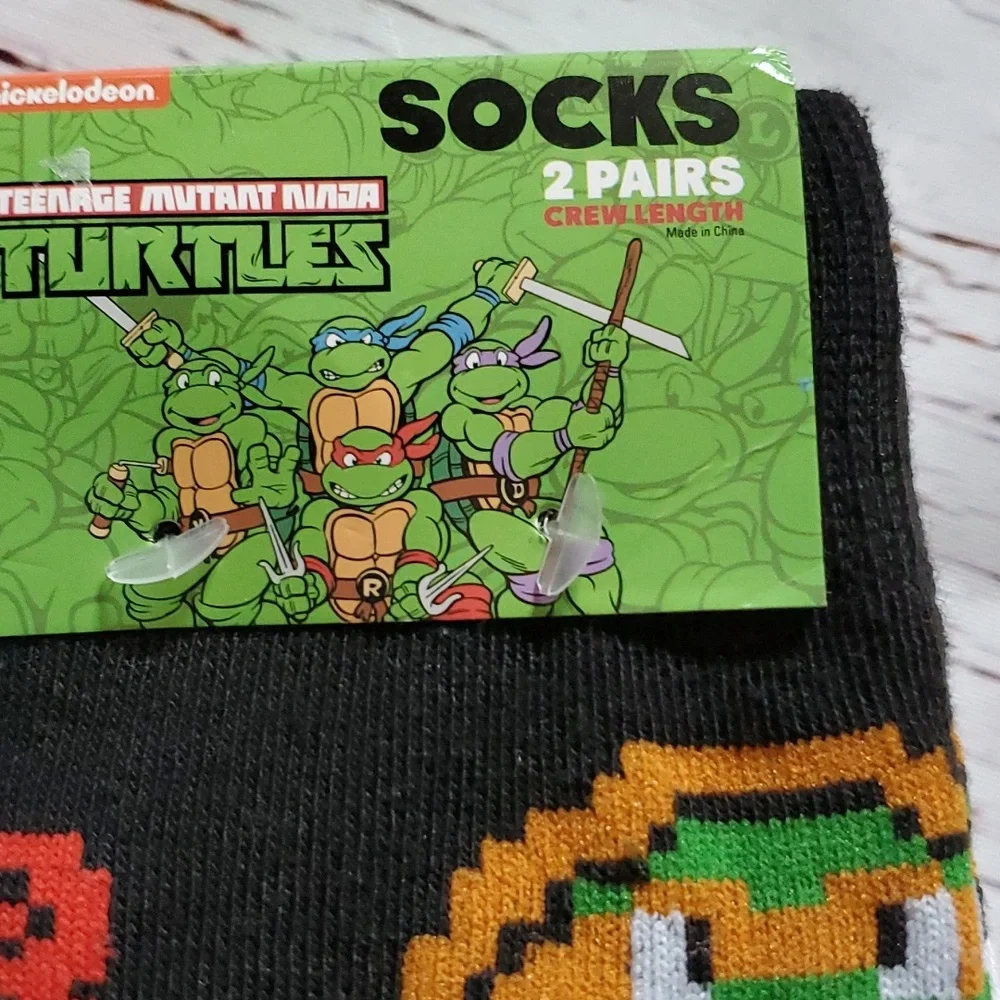 🆕️ TEENAGE MUTANT NINJA TURTLES MEN'S CREW LENGTH SOCKS (2 PAIRS) 💚